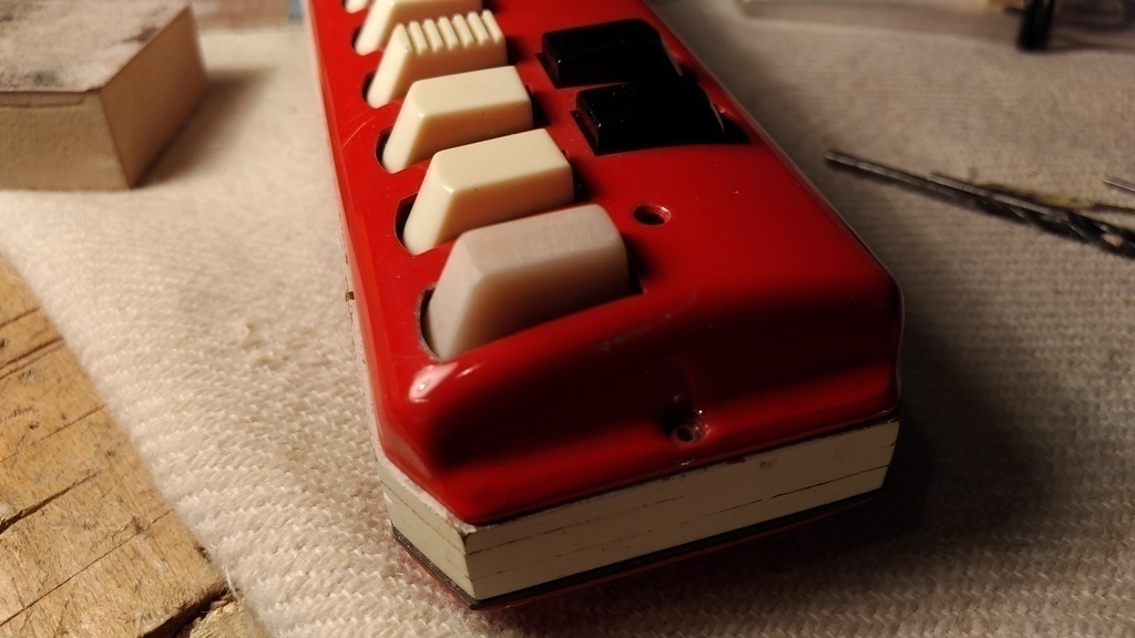 Réparation mélodica / Réparations & Restaurations / Services / La